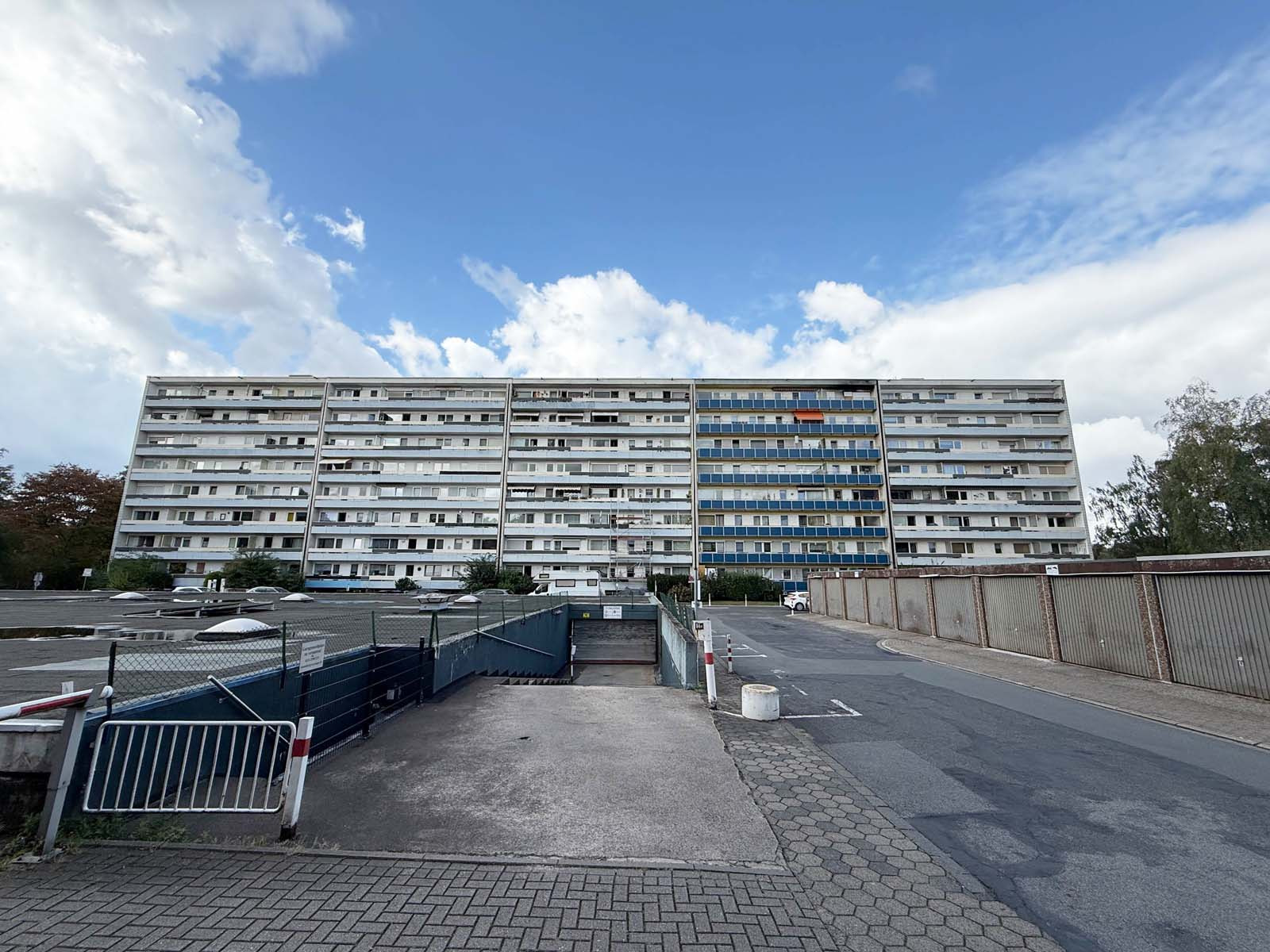 Friedrich-Ebert-Straße 76-84, 47226 Duisburg